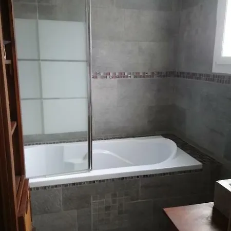 Apartment T2 Avec Acces Piscine Volonne