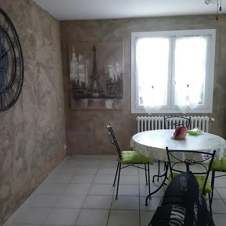 T2 Avec Acces Piscine Apartment *