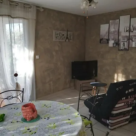 Apartment T2 Avec Acces Piscine